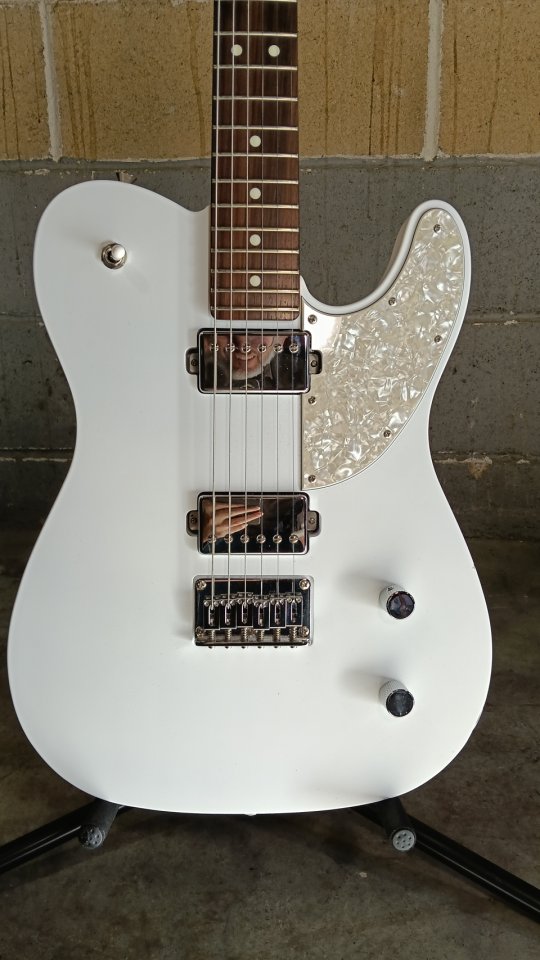 Fender MIJ Elemental Telecaster Nimbus White