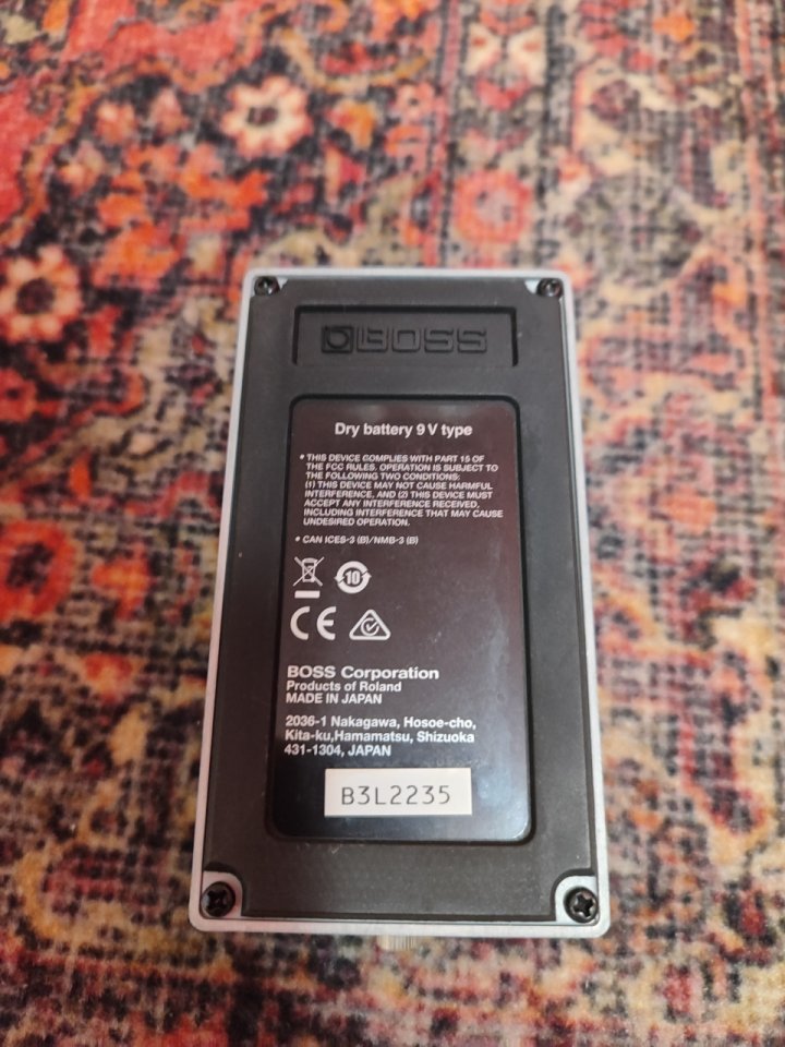 BOSS Chorus CE-2w Waza Craft RESERVADO