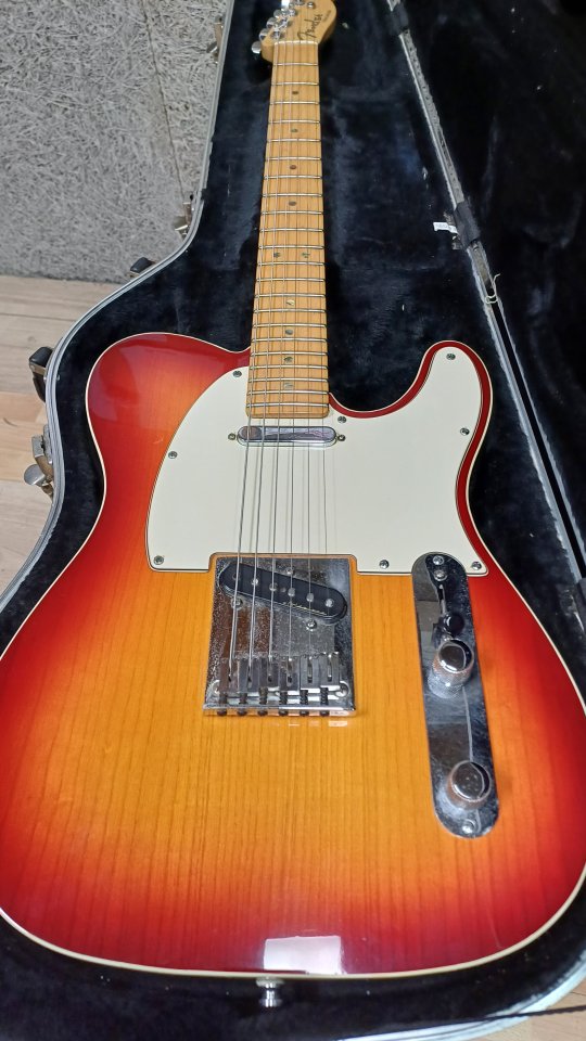 Fender telecaster am deluxe
