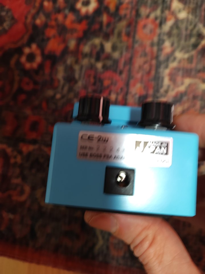 BOSS Chorus CE-2w Waza Craft RESERVADO