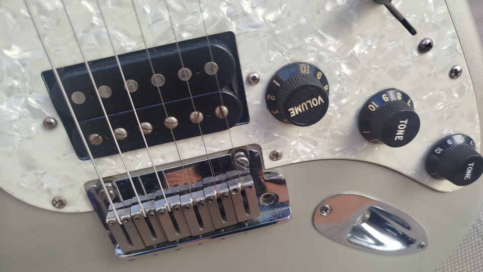 [CAMBIO] Fender American Series Stratocaster HH (2003) - Con S-1 Switching