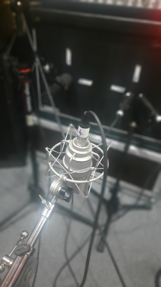 Sesión de Estudio Gratis: Busco Artistas y Bandas para Grabación en Madrid.