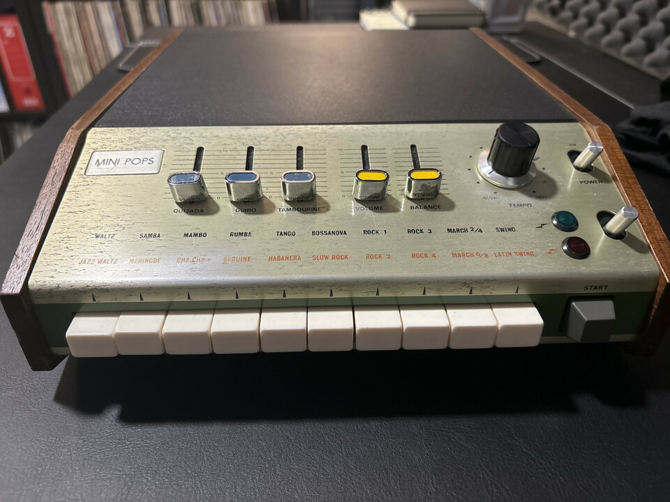 Korg Minipops 7 Jarre Total de segunda mano · Foto 5 de 5 · Granada · 800 €