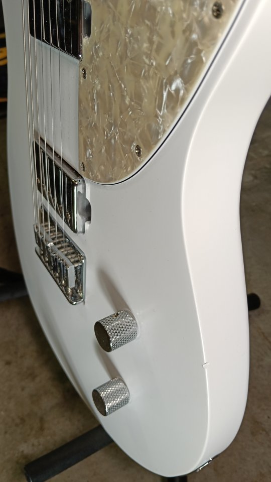 Fender MIJ Elemental Telecaster Nimbus White
