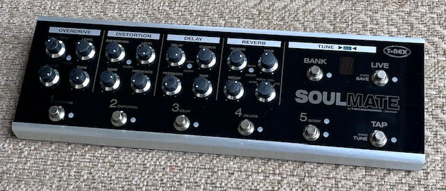 Pedalera analógica T-REX Soul Mate (tambien llamada Magnum)