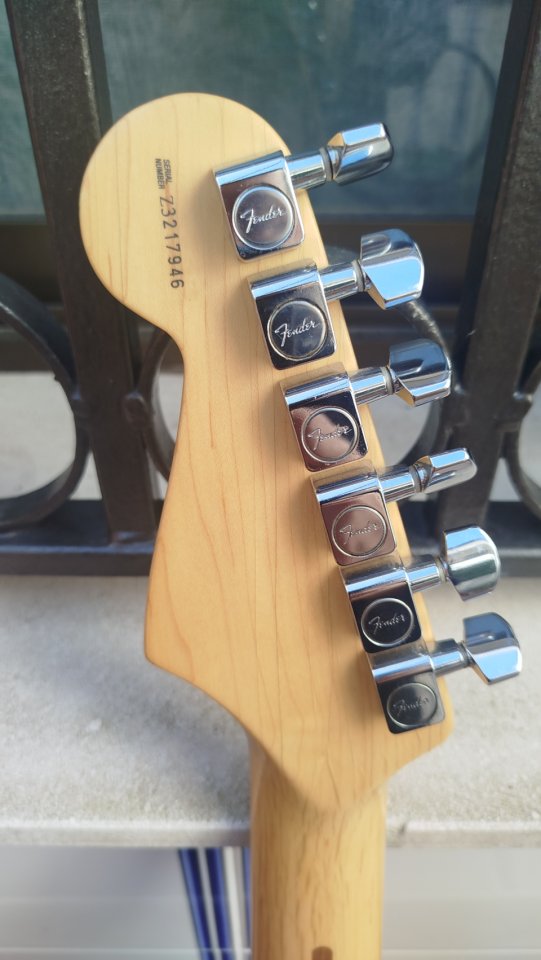 [CAMBIO] Fender American Series Stratocaster HH (2003) - Con S-1 Switching