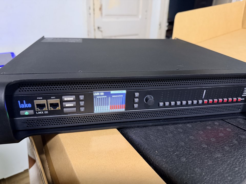 Procesador de sonido Lake LMX 88 de segunda mano · Foto 1 de 5 · Barcelona · 2800 €