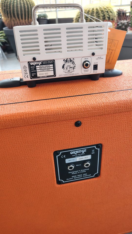 Orange Micro Terror y Pantalla 1x12