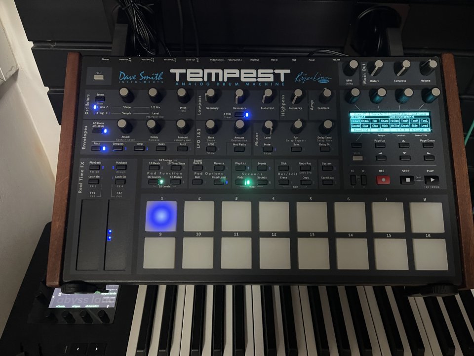 DSI Tempest en perfecto estado de segunda mano · Foto 1 de 2 · Madrid · 1400 €
