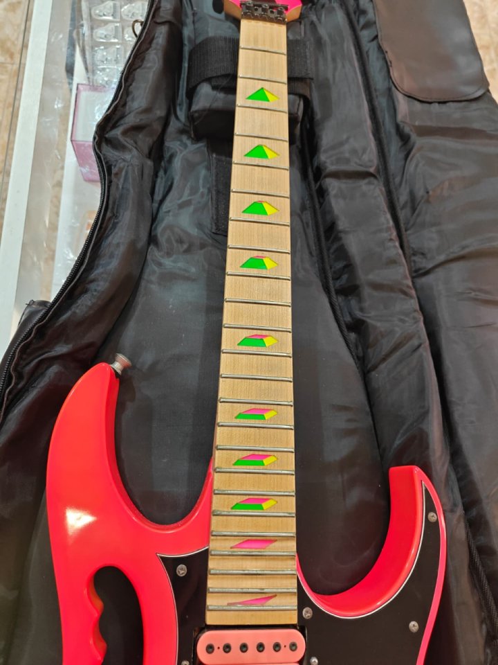 Ibanez Steve Vai 777 del 1989 japonesa de segunda mano · Foto 4 de 10 · Málaga · 5250 €