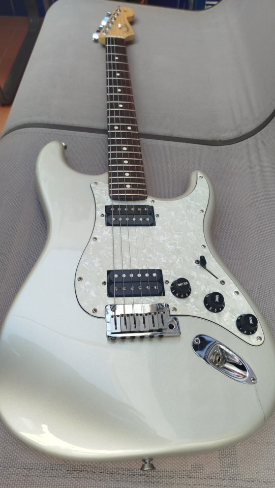 [CAMBIO] Fender American Series Stratocaster HH (2003) - Con S-1 Switching