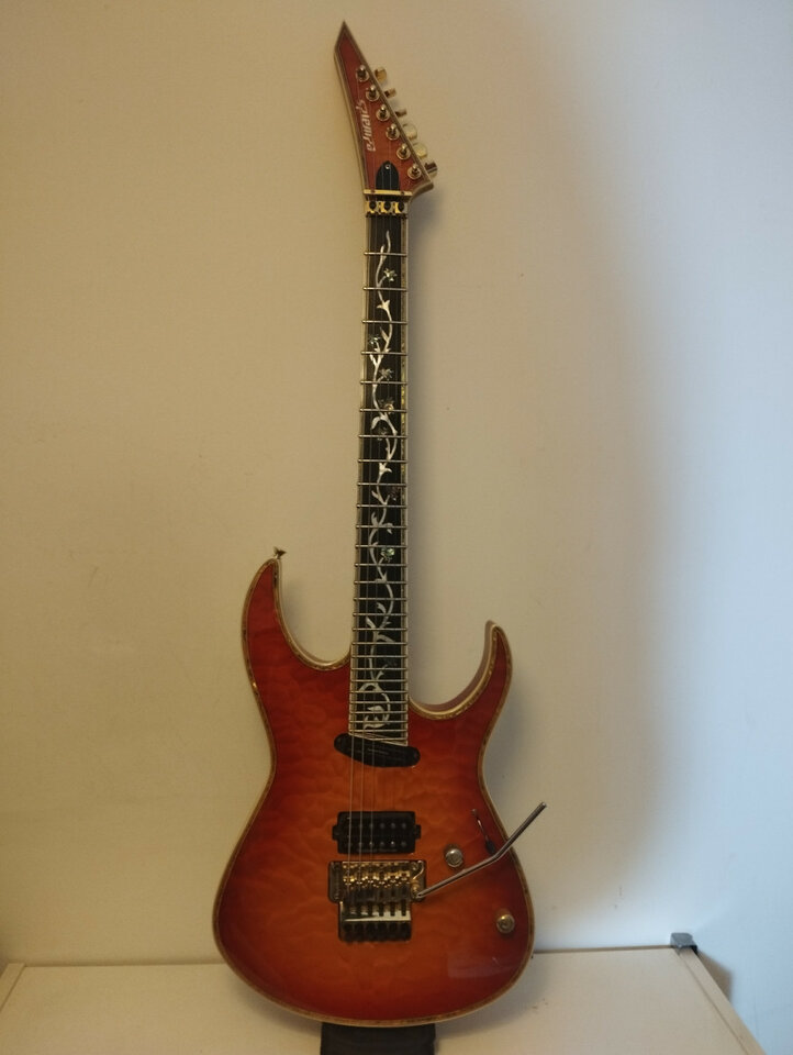 Guitarra ESP Edwards E-CY -165 ctm