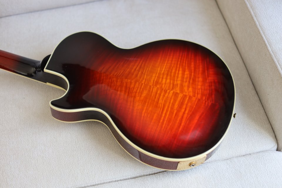 Gibson Les Paul Supreme (2007) + case de segunda mano · Foto 2 de 3 · Madrid · 3199 €