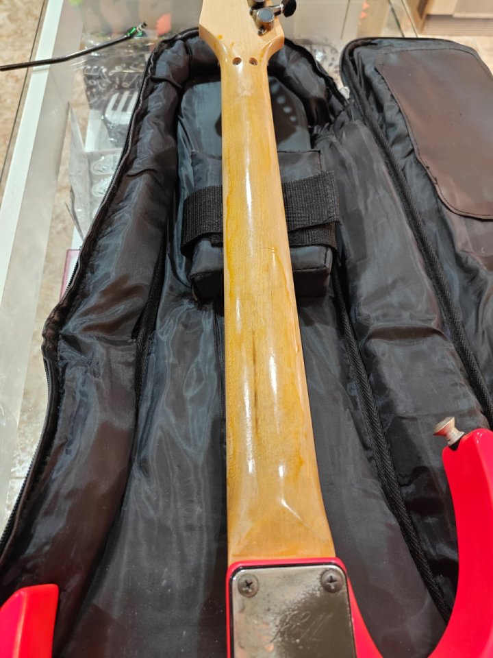 Ibanez Steve Vai 777 del 1989 japonesa de segunda mano · Foto 9 de 10 · Málaga · 5250 €
