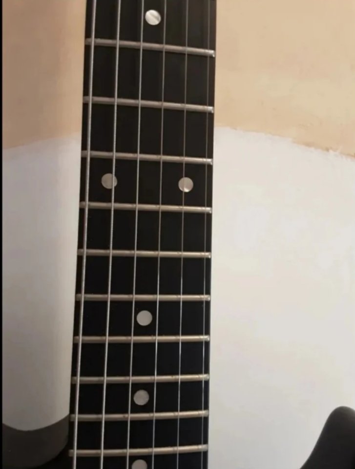 G&L Superhawk Jerry Cantrell