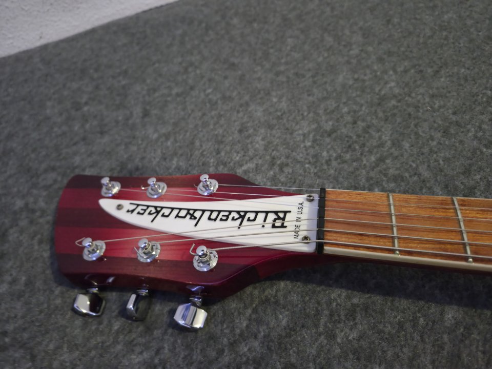 Guitarra Rickenbacker 360 FG, Año 2006 con estuche original de segunda mano · Foto 5 de 10 · Murcia · 1900 €