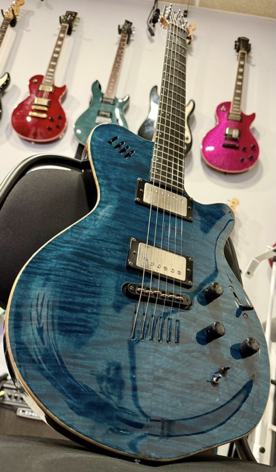 Godin LGX-SA mas sintetizador GR20 de segunda mano · Foto 1 de 7 · Barcelona