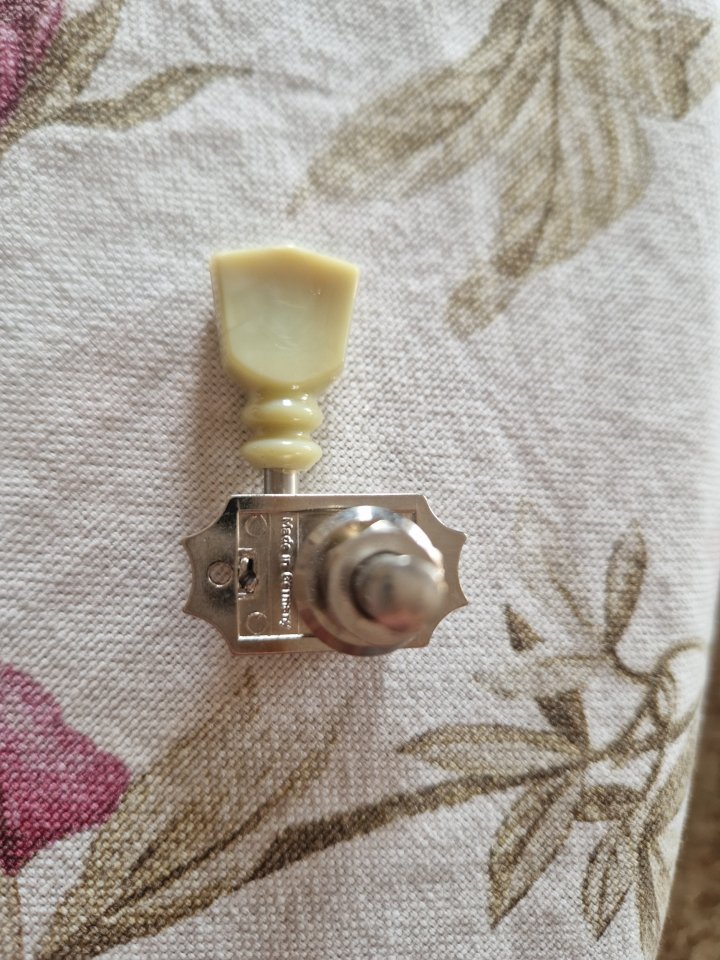 Clavijero schaller de segunda mano · Foto 1 de 4 · Murcia · 70 €