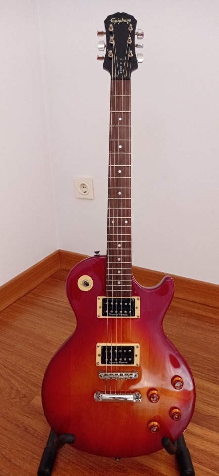 Guitarra eléctrica Epiphone Les Paul Corea 1994 de segunda mano · Foto 2 de 9 · Cuenca · 300 €