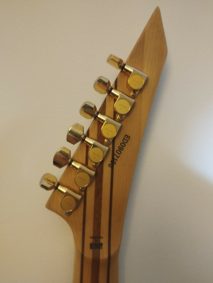 Guitarra ESP Edwards E-CY -165 ctm