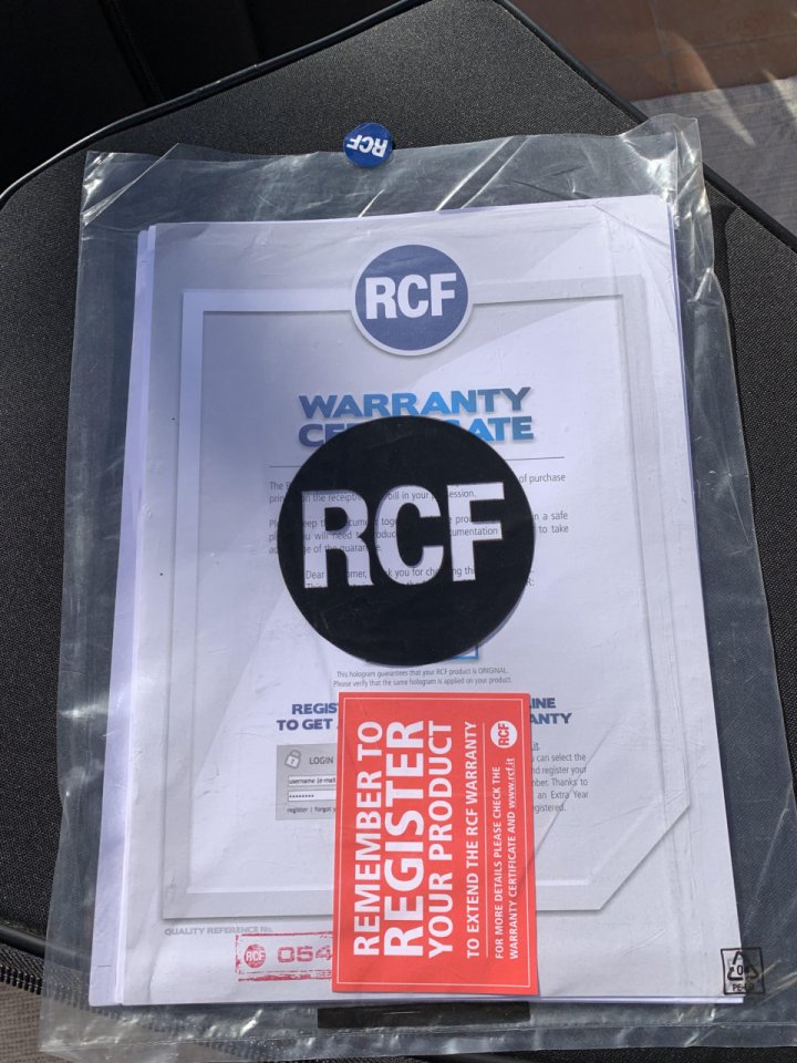 Pareja RCF TT 25-A MKII + Fundas Originales RCF (Estado MINT / Impecables) de segunda mano · Foto 7 de 7 · Málaga · 4250 €