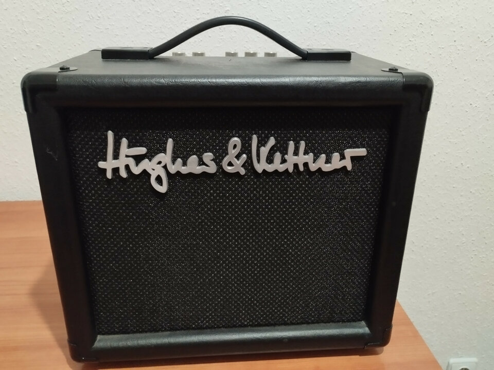 Amplificador Hughes & Kettner