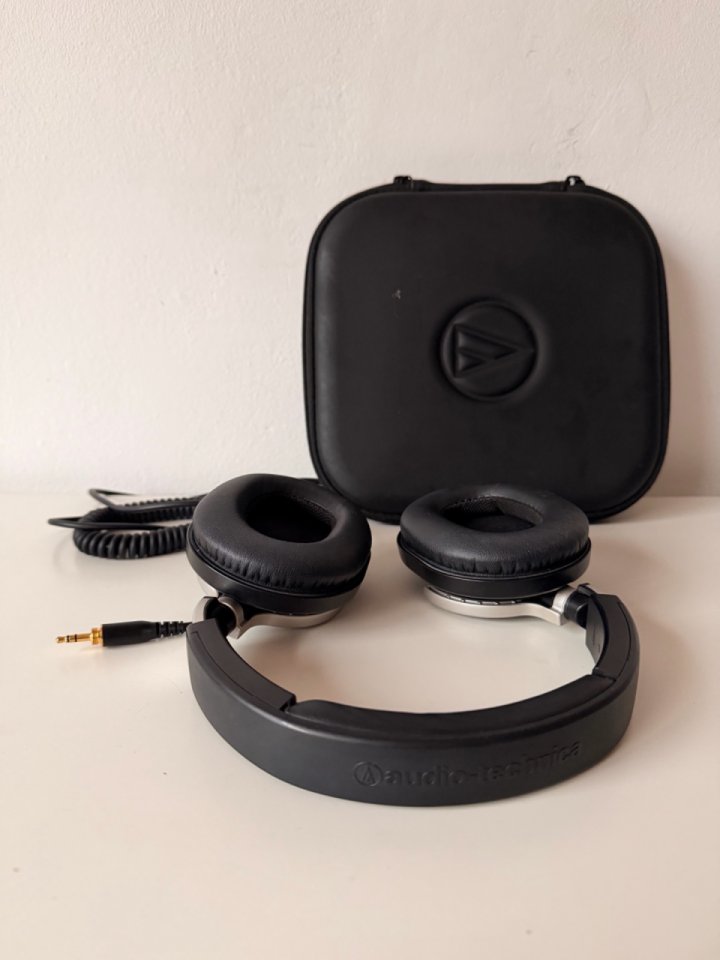 Audio-Technica ATH-M70x Studio Headphones + Case