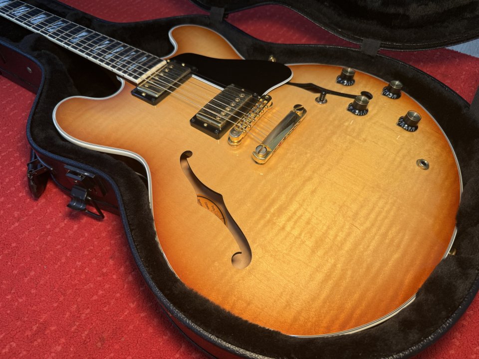 Gibson ES Supreme – Royal Tan Exclusive 2024 de segunda mano · Foto 10 de 10 · Bizkaia · 3900 €