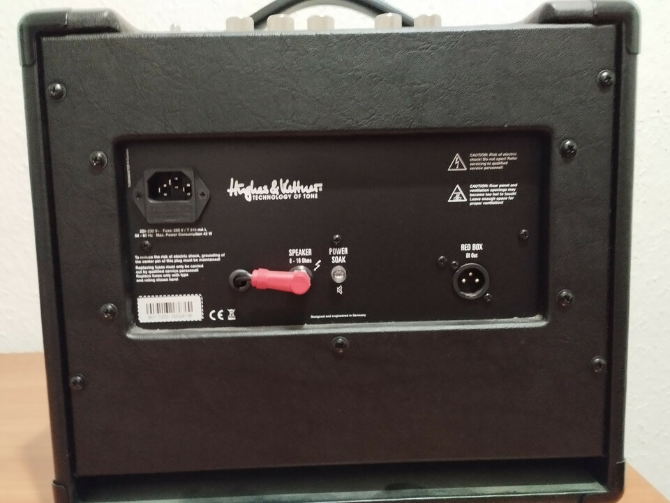 Amplificador Hughes & Kettner