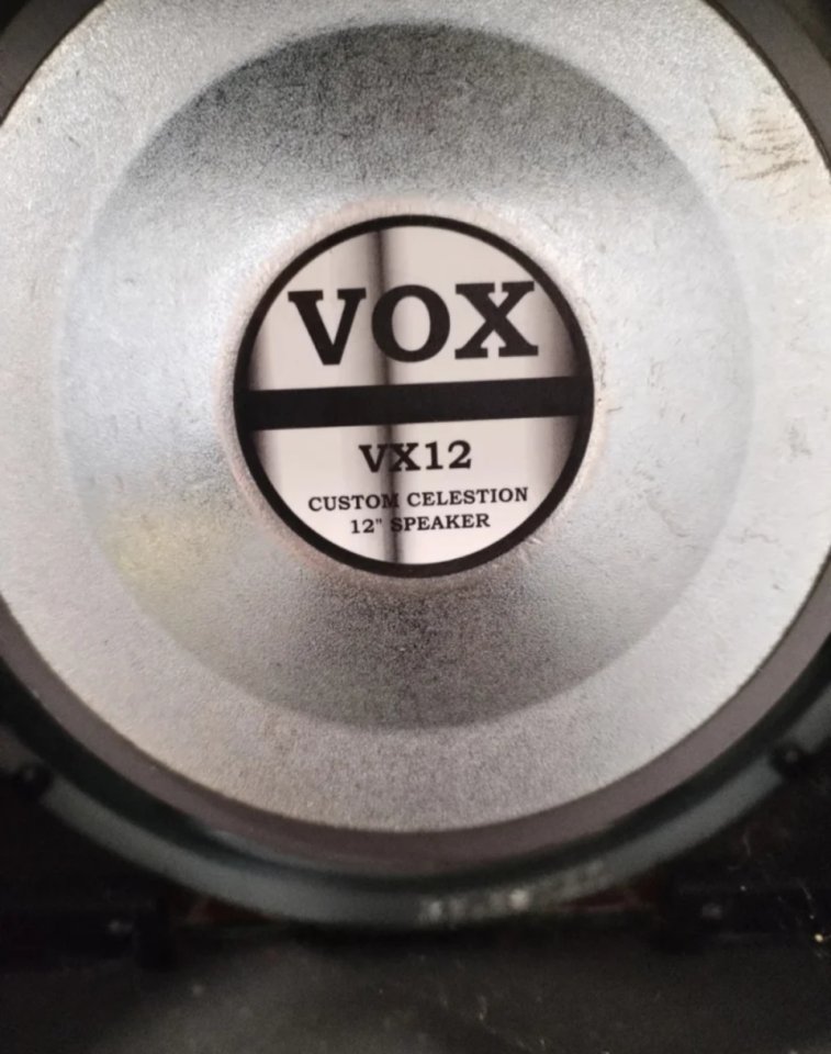 Altavoz Celestion Vox Vx12 de segunda mano · Foto 2 de 4 · Bizkaia · 40 €