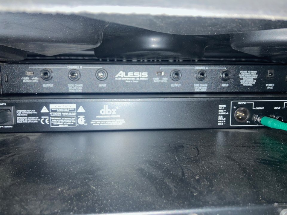 Rack de amplificacion de bajo. 1200w@2Ω!