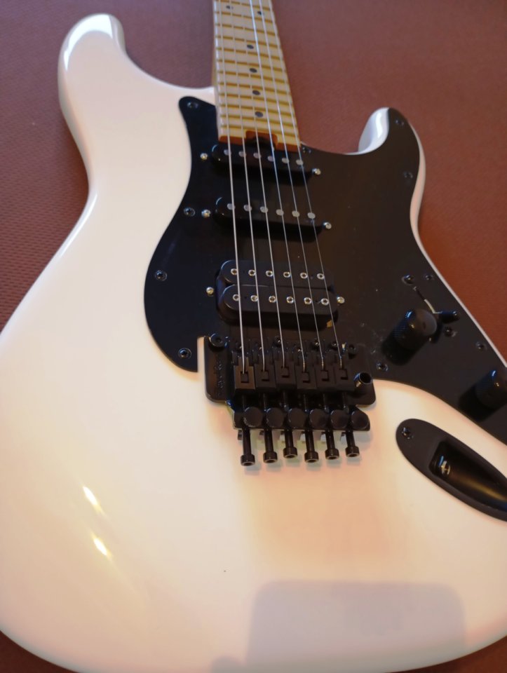 Jackson 50th Anniversary Adrian Smith Edición Limitada (a estrenar) de segunda mano · Foto 3 de 8 · Pontevedra · 1000 €