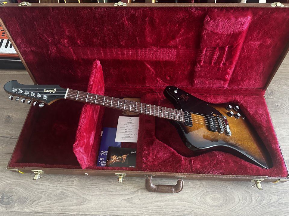 Gibson Firebird studio 2018 de segunda mano · Foto 1 de 10 · Madrid · 1390 €