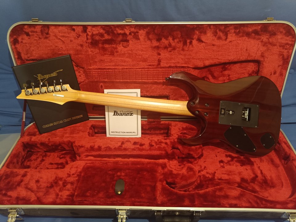 Ibanez RG8570Z J.Custom de segunda mano · Foto 2 de 10 · Tarragona