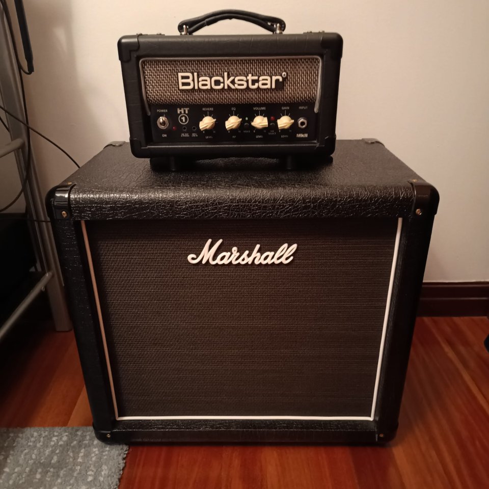 BLACKSTAR ht1 MKII + Pantalla Marshall MX112 de segunda mano · Foto 1 de 5 · Bizkaia · 310 €