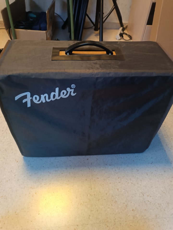 Fender Blues Deluxe Reissue de segunda mano · Foto 4 de 4 · Córdoba · 600 €
