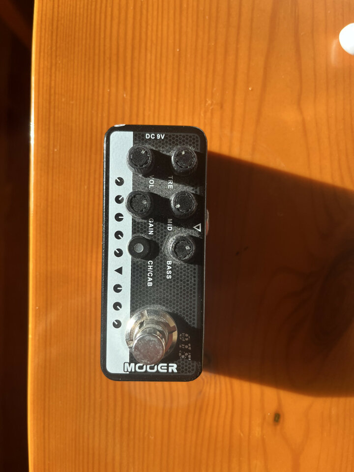 Cambio Pedal Preamp mooer 015 "Brown Sound"