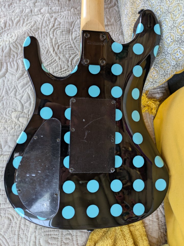 Kramer Nightswan blue dots + estuche rígido de segunda mano · Foto 6 de 9 · Madrid · 660 €