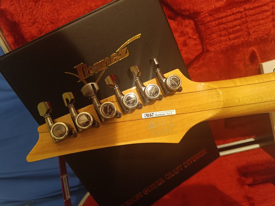 Ibanez RG8570Z J.Custom de segunda mano · Foto 9 de 10 · Tarragona