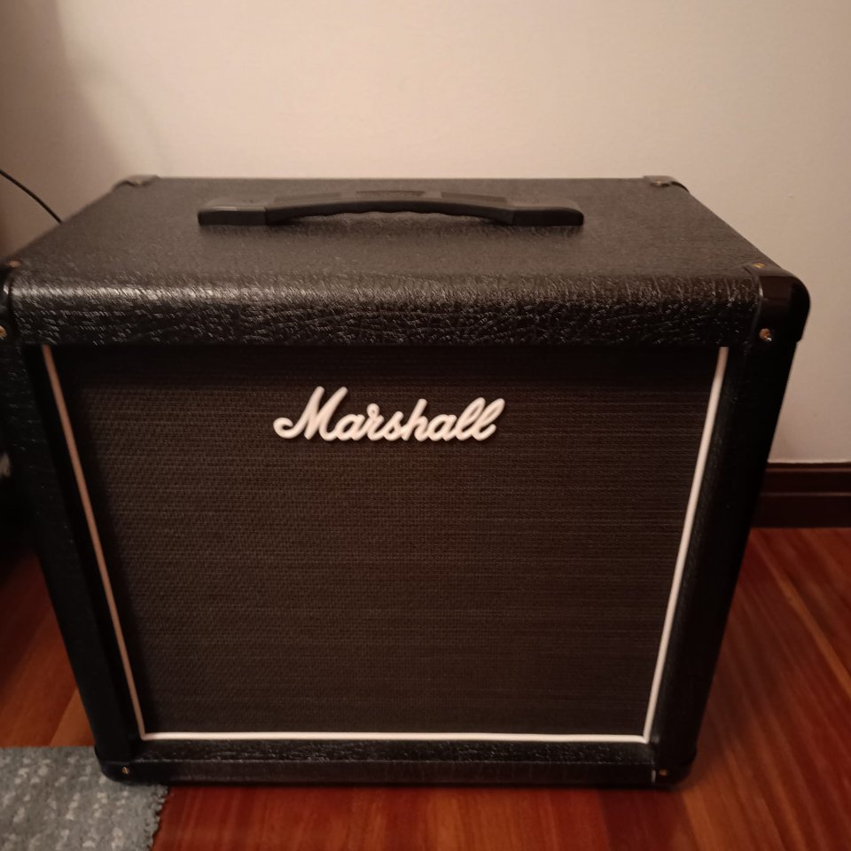 BLACKSTAR ht1 MKII + Pantalla Marshall MX112 de segunda mano · Foto 4 de 5 · Bizkaia · 310 €
