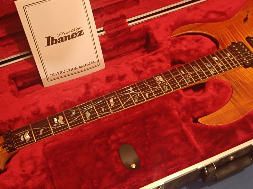 Ibanez RG8570Z J.Custom de segunda mano · Foto 10 de 10 · Tarragona