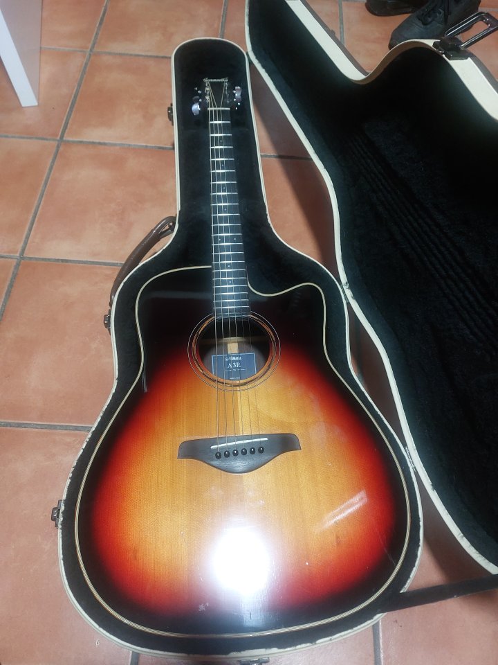 Yamaha A3R. Guitarra Acústica