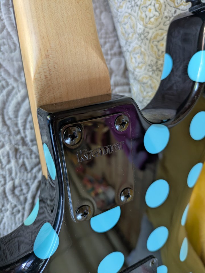 Kramer Nightswan blue dots + estuche rígido de segunda mano · Foto 9 de 9 · Madrid · 660 €