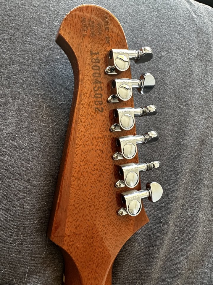 Gibson Firebird studio 2018 de segunda mano · Foto 8 de 10 · Madrid · 1390 €