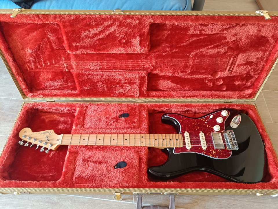 Fender Stratocaster Pro standard USA Guitar Center de segunda mano · Foto 1 de 3 · Tarragona