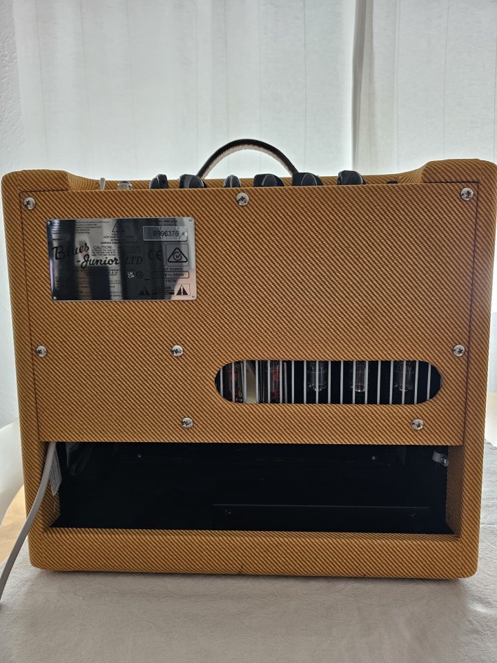 Fender Blues Junior Tweed IV de segunda mano · Foto 2 de 6 · Barcelona · 500 €