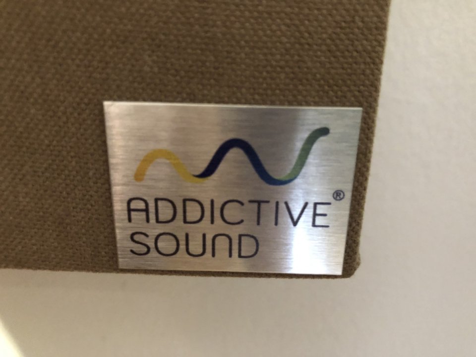 Material Acustico de segunda mano · Foto 2 de 6 · Madrid · 460 €