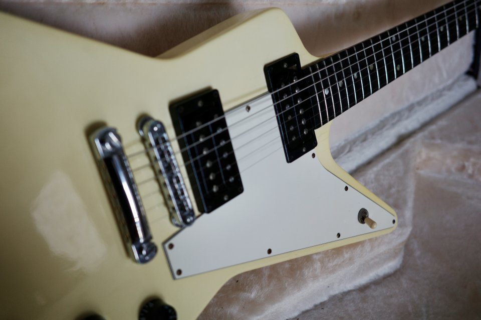 Gibson Explorer 2009 '76 Reissue White de segunda mano · Foto 2 de 9 · Cádiz · 1800 €