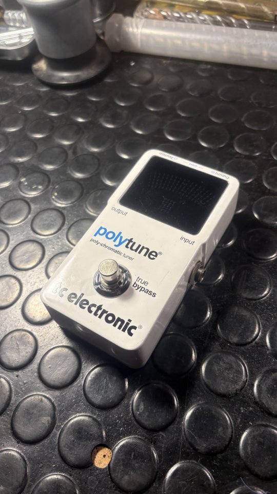 TC Electronic PolyTune Afinador de segunda mano · Foto 1 de 3 · León · 55 €