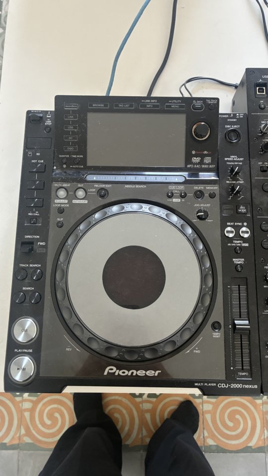 2x Pioneer CDJ-2000 NXS de segunda mano · Foto 1 de 7 · Barcelona · 850 €